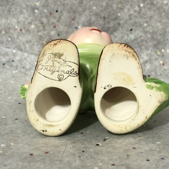 Josef Originals Happiness Is - Flowers Boy with Flowers 4.5” Anthropormohic